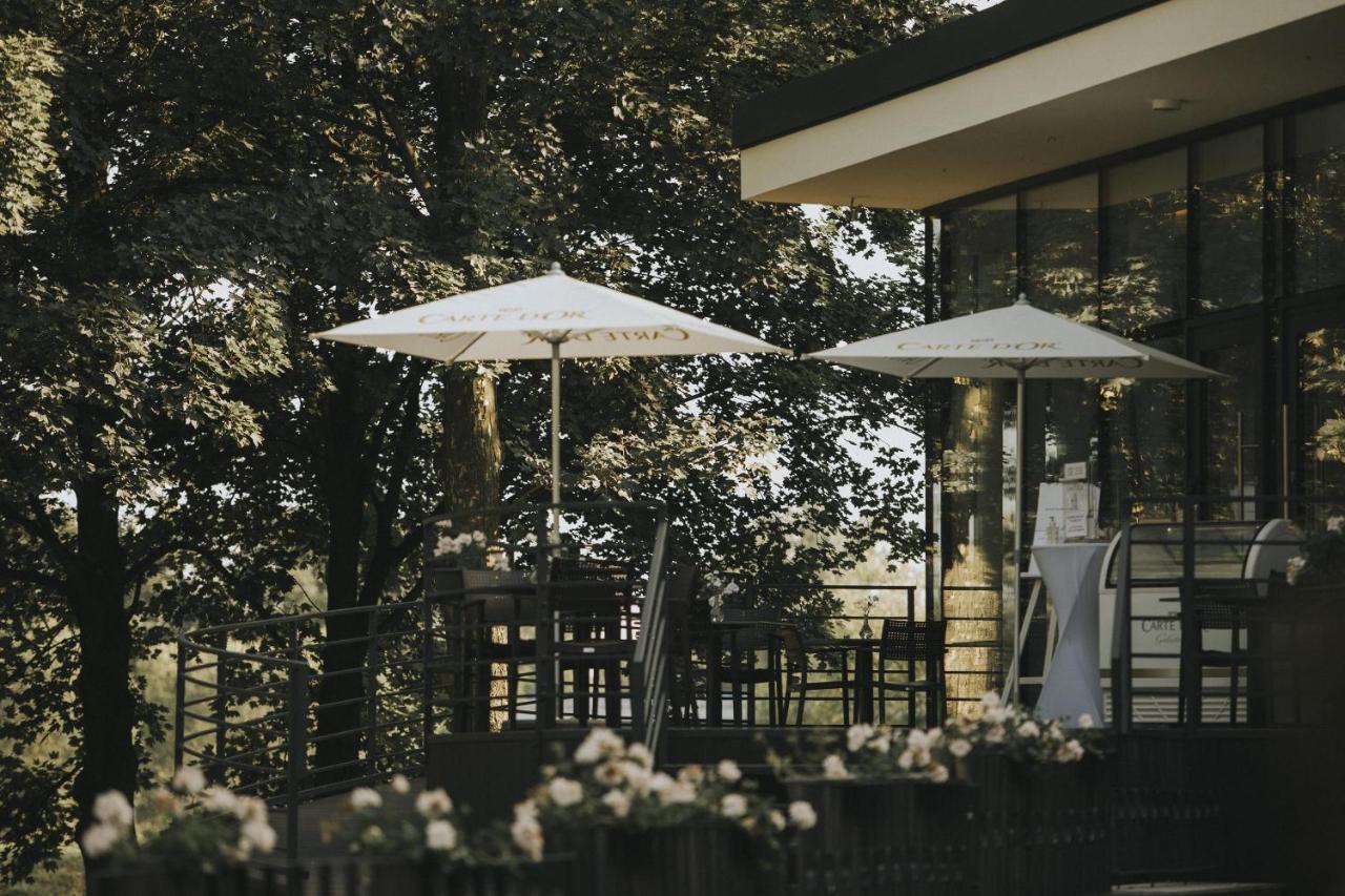 Hotel Zamek Chalupki Exterior foto